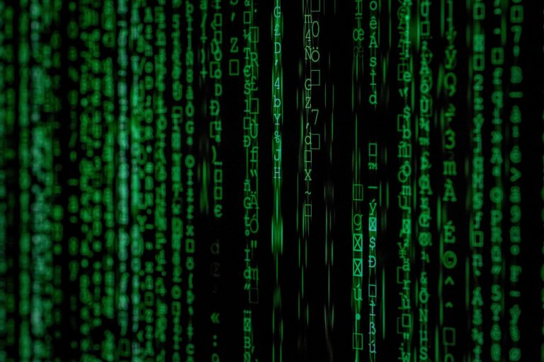 Menghadapi Tantangan Keamanan di Era Digital: Framework V.A.U.L.T.